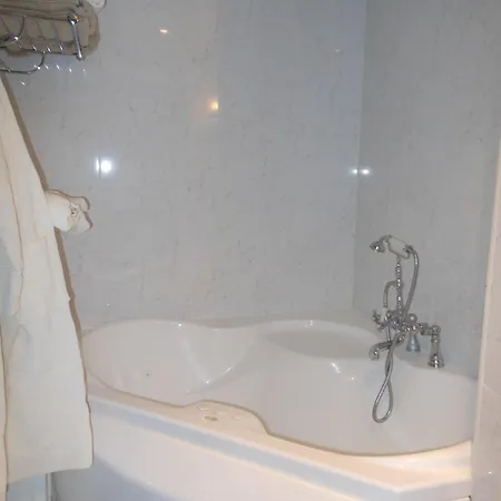 Logis Beausejour Hotel 3*