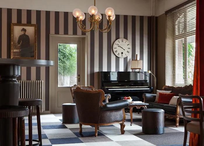 Hotel Logis Beausejour